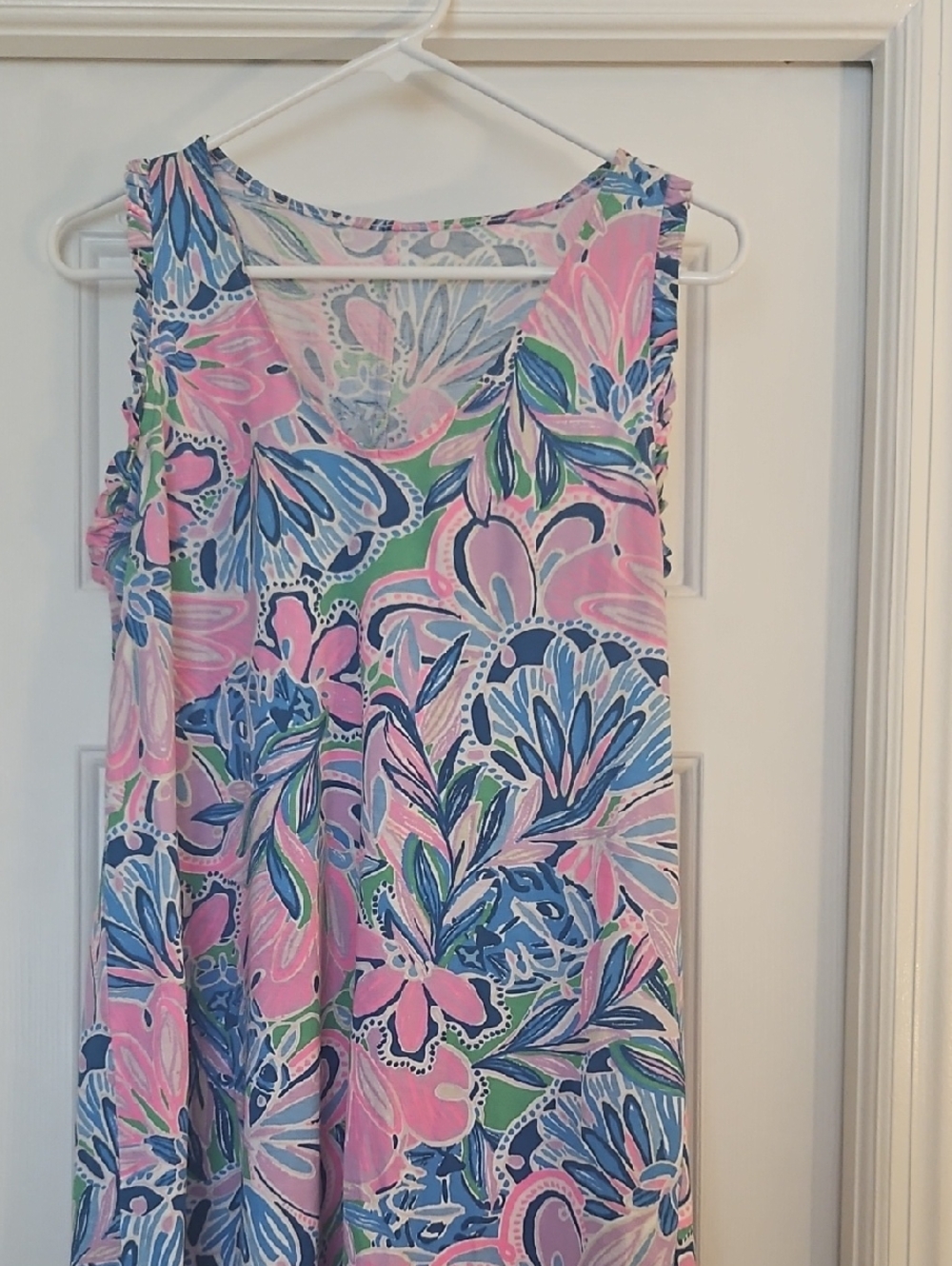 Lilly Pulitzer - Picture 2 of 4